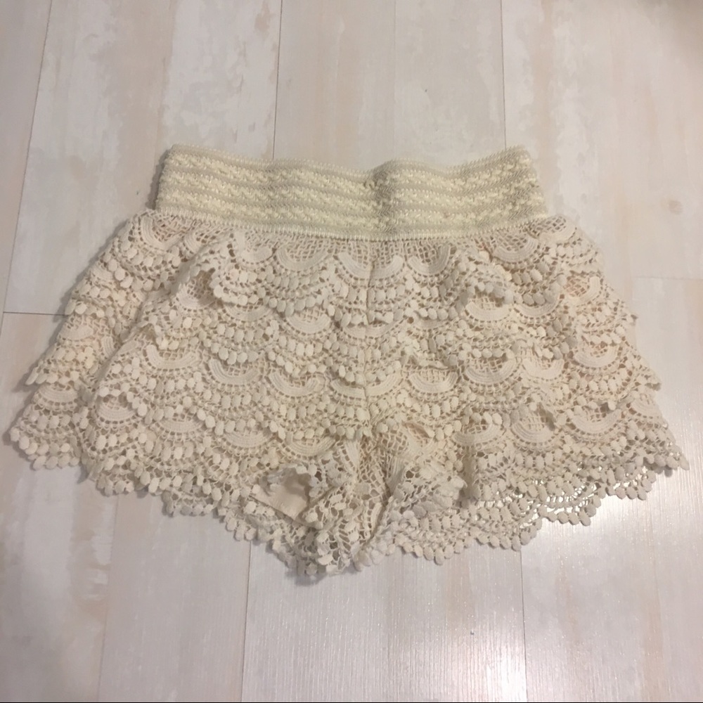 American Rag cream lace shorts